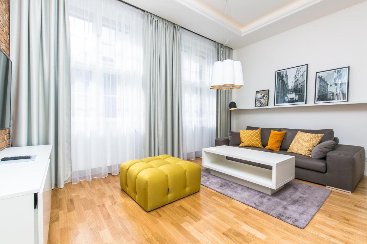Top Location Old Town Brand New 2Bd Apartment Prag Exteriör bild