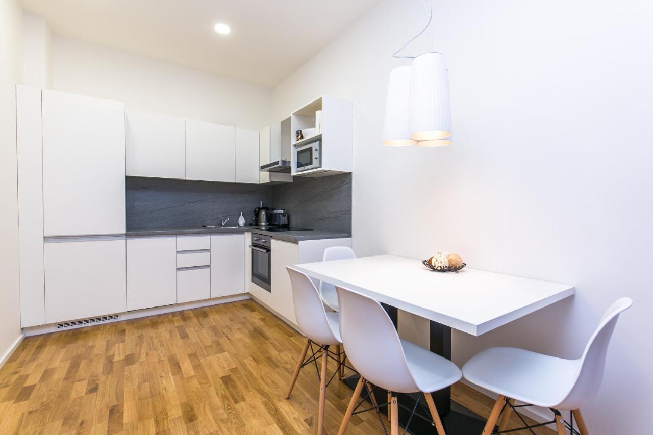 Top Location Old Town Brand New 2Bd Apartment Prag Exteriör bild